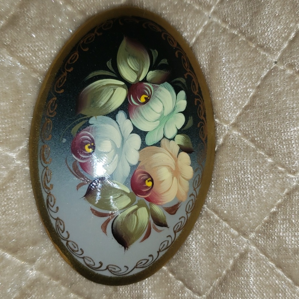 Vintage Russian Hand Painted Lacquerware Roses Brooch Pin
